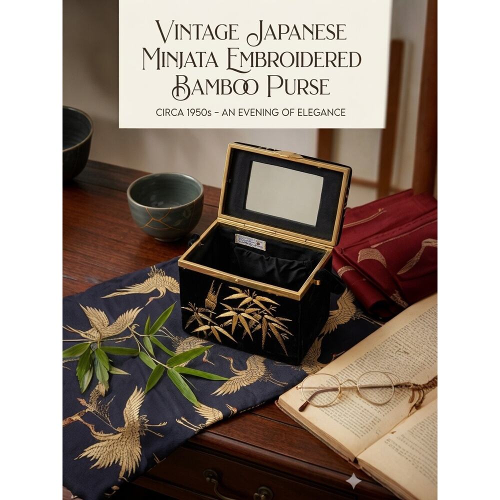 Vintage Japanese Embroidered Bamboo Velvet Box Purse